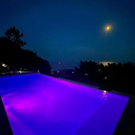 Sea-view For 11 Guests With A Heated Infinity Pool Saint-Raphaël