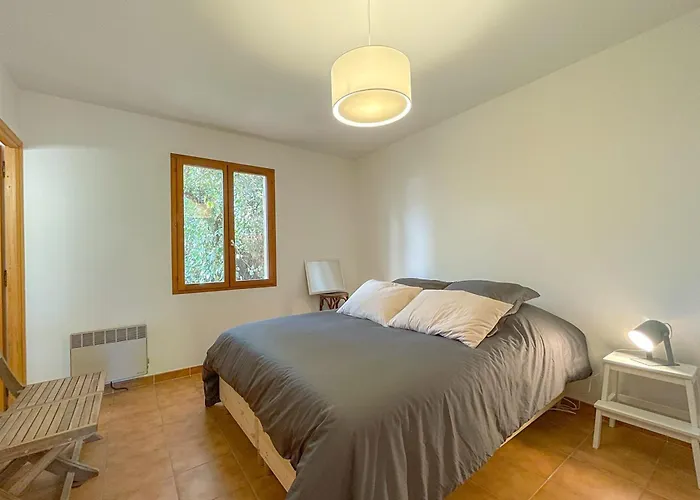 Sea-view For 11 Guests With A Heated Infinity Pool Villa *