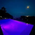 Sea-view For 11 Guests With A Heated Infinity Pool Villa